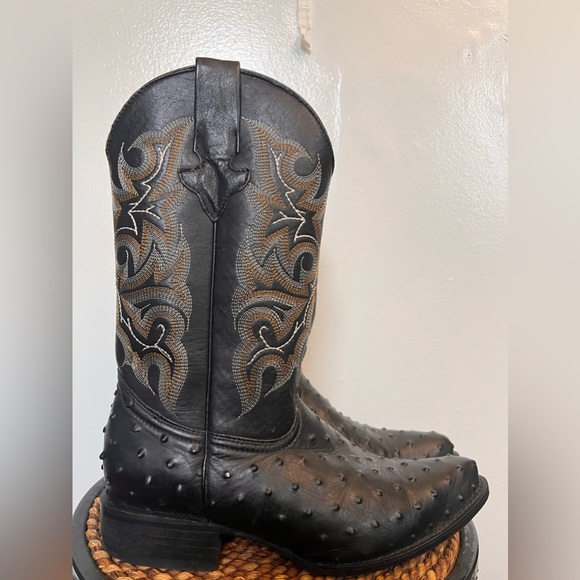 Diego’s Cowboy Leather Boots - Picture 4 of 16